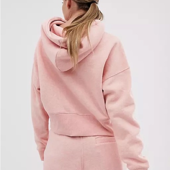 NWT ADIDAS ORIGINALS WOMENS COEEZE CROPPED HOODIE PINK DU2353 - Picture 8 of 9